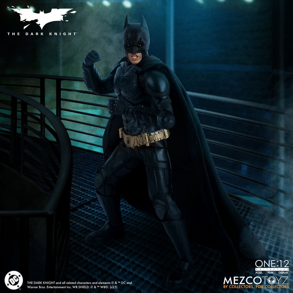 Mezco The Dark Knight Batman One:12 Collective Action Figure