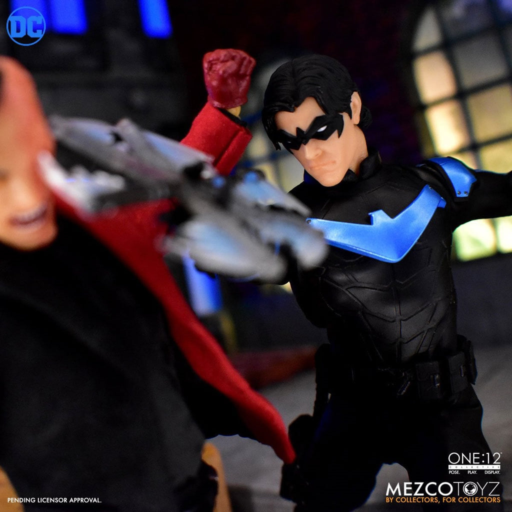 Mezco Nightwing One:12 Collective Action Figure
