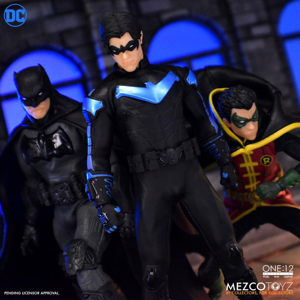 Mezco Nightwing One:12 Collective Action Figure