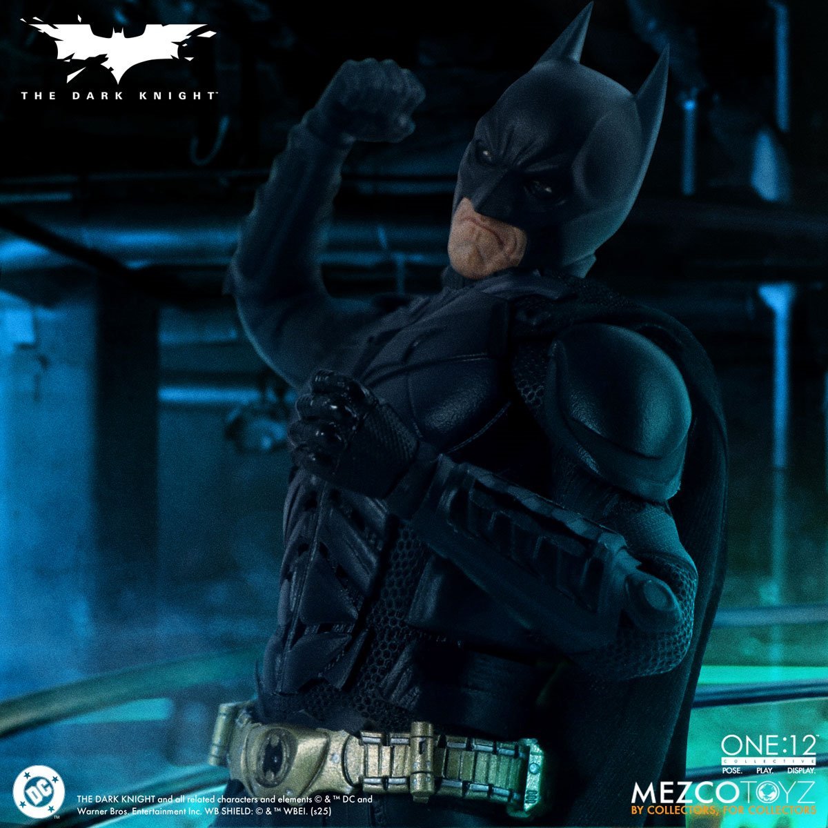 Mezco The Dark Knight Batman One:12 Collective Action Figure