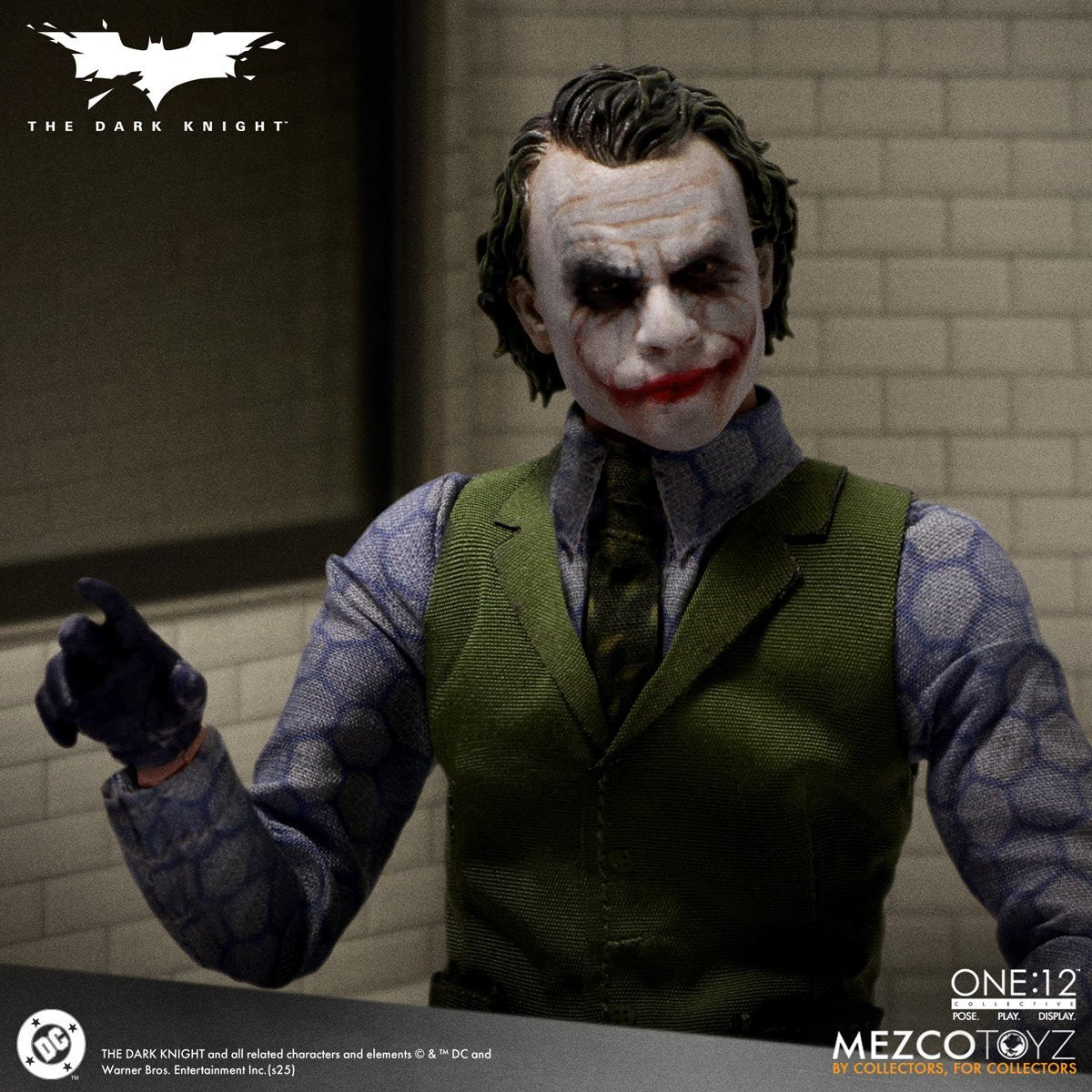 Mezco The Dark Knight Joker One:12 Collective Action Figure