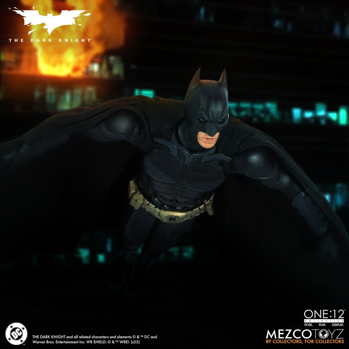 Mezco The Dark Knight Batman One:12 Collective Action Figure