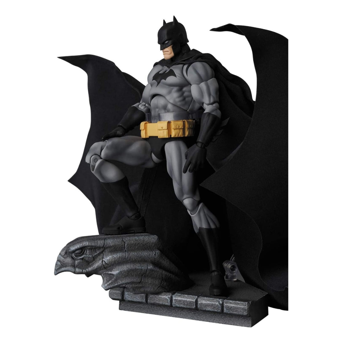 Mafex No.126 Hush Batman (Black Version) Action Figure