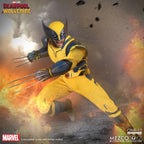 Mezco Deadpool & Wolverine: Wolverine Deluxe Edition One:12 Collective Action Figure